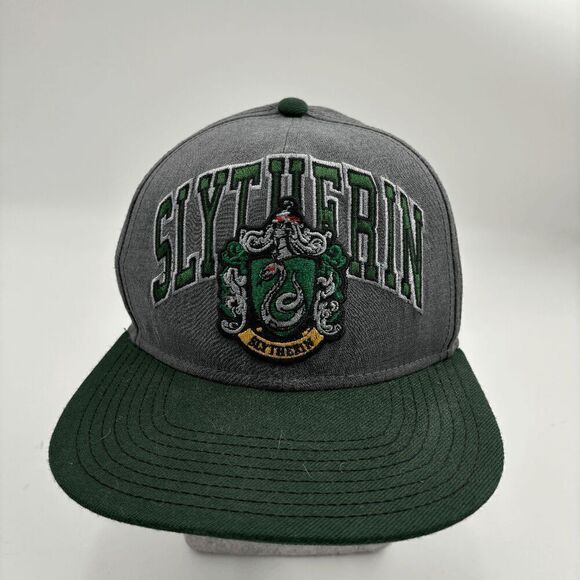 Official Harry Potter Large Script Slytherin Hat Adjustable Wool Acrylic Blend - Picture 1 of 11